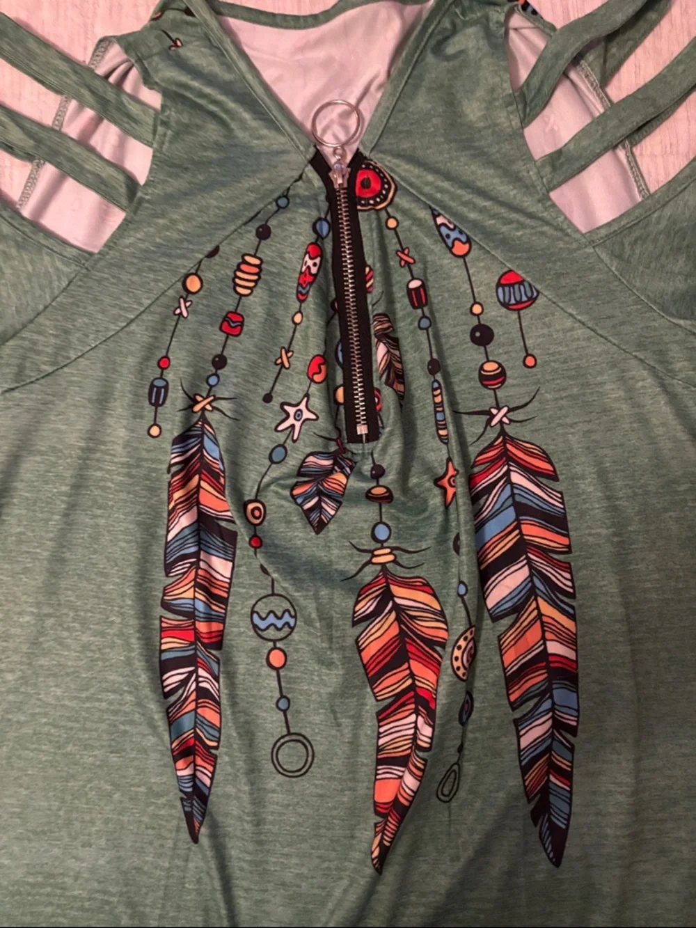 Green Feather-Print Cut-out Shoulder Sleeves Women's Large Tunic - Picture 5 of 6